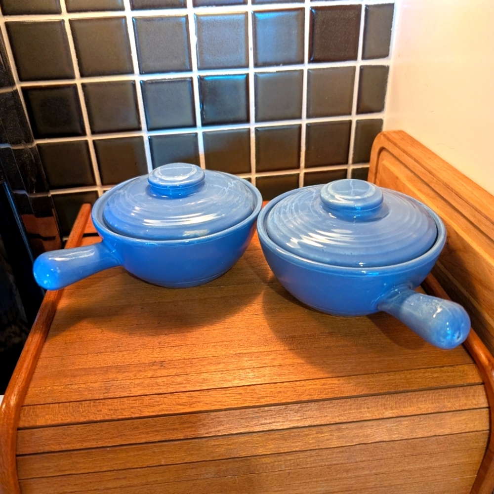 Medicine Hat Pottery MCM periwinkle Onion Soup Bowls With Lids.